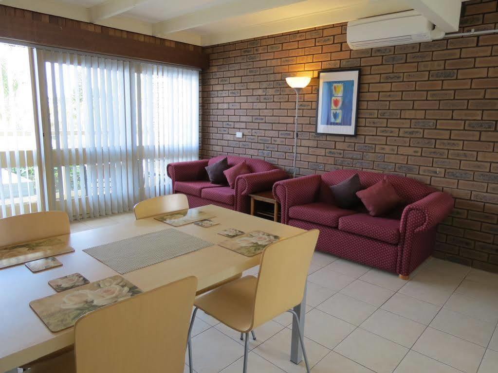 메림불라 Chapman Court 아파트 호텔 외부 사진